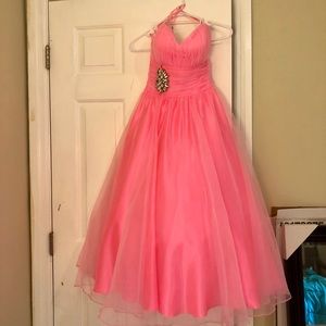 Bubblegum pink prom dress